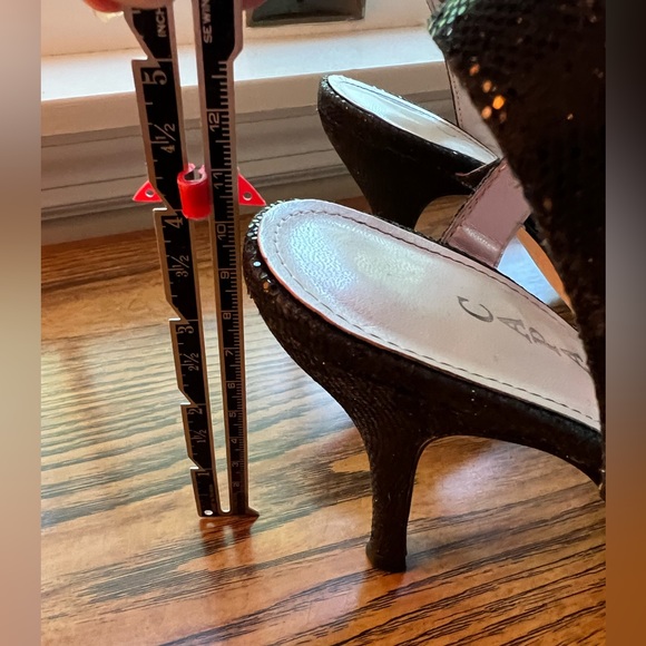 Sparkly black strappy sandal by Cararros size 7.5 - Picture 3 of 7